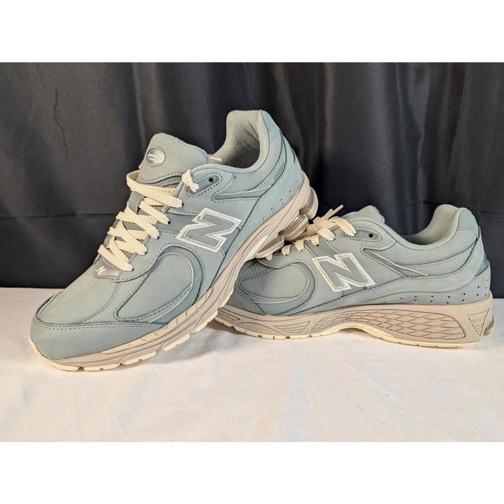New Balance Kith x 2002R Pistachio M2002RK1 Men's Size 11 New in Box